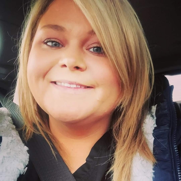 Meet your Posher, Tiffany - Picture 1 of 1